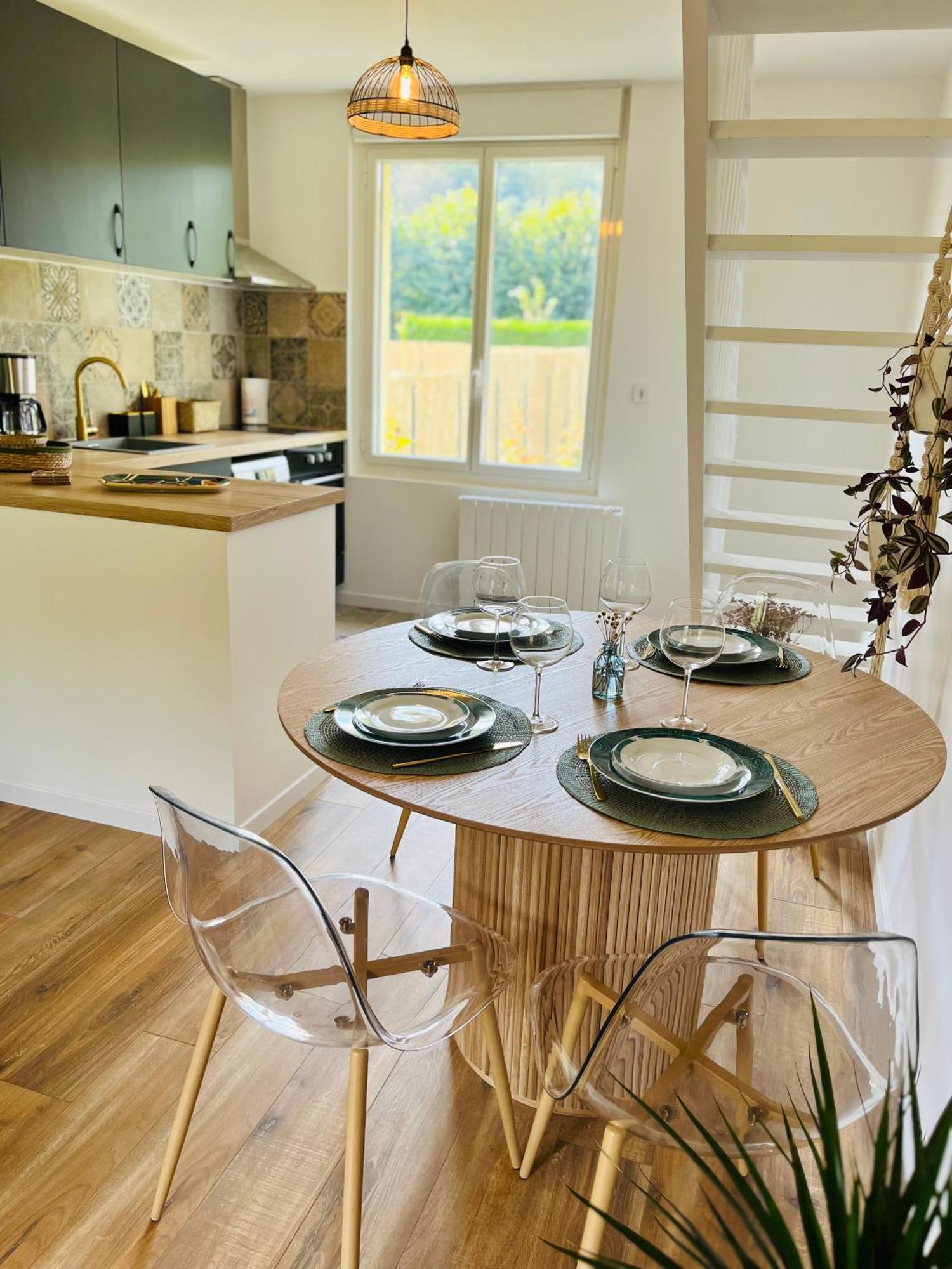 Maison Evasion Voyage Parking Et Jardin By Art De Voyager Etretat Bagian luar foto